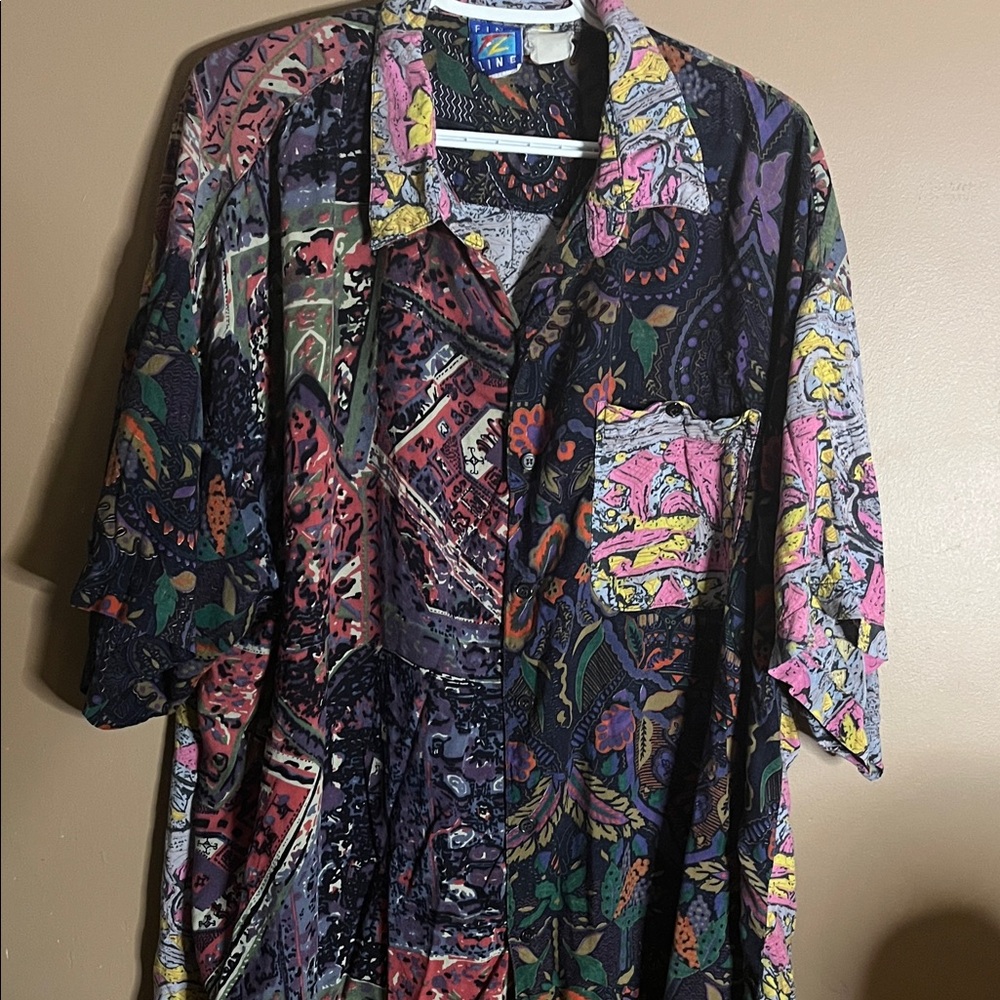 😄Vintage abstract vacation style shirt button down